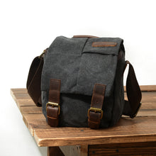 Load image into Gallery viewer, One-shoulder retro camera bag waterproof camera bag