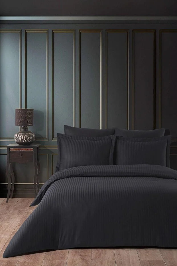 Double Satin Striped Duvet Cover Set – Fitted Sheet, Shiny and Soft Fabric