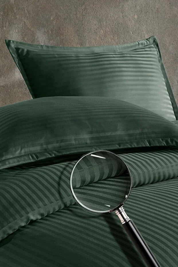 Double Satin Striped Duvet Cover Set – Fitted Sheet, Shiny and Soft Fabric