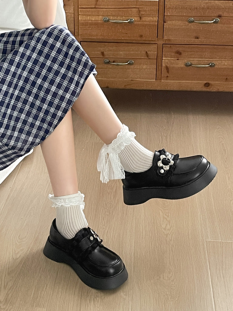 White Retro British Style Thick Soled High Rise Small Leather Shoes