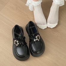Load image into Gallery viewer, White Retro British Style Thick Soled High Rise Small Leather Shoes