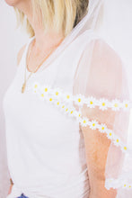 Load image into Gallery viewer, Daisy Trim 90's Bachelorette Party Veil