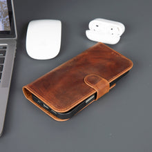 Load image into Gallery viewer, Casper iPhone 17 Leather Wallet Case – MagSafe Compatible