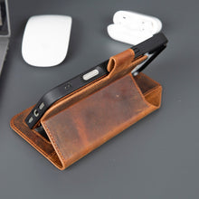 Load image into Gallery viewer, Casper iPhone 17 Leather Wallet Case – MagSafe Compatible